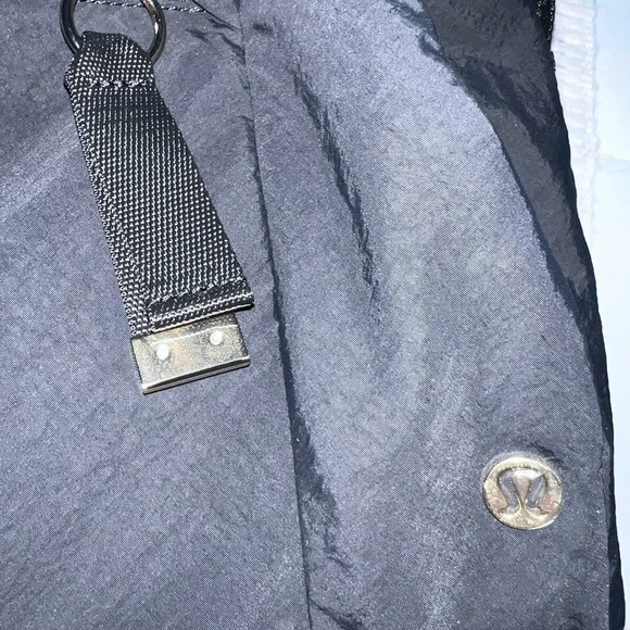 lululemon athletica On My Level Barrell Duffle Bag - Picture 3 of 9